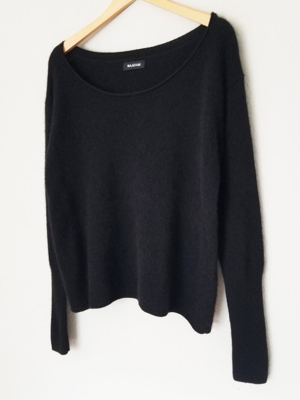 NAADAM Lightweight Cashmere Boatneck Sweater M Off Shoulder Black $148 Luxury - Picture 5 of 16